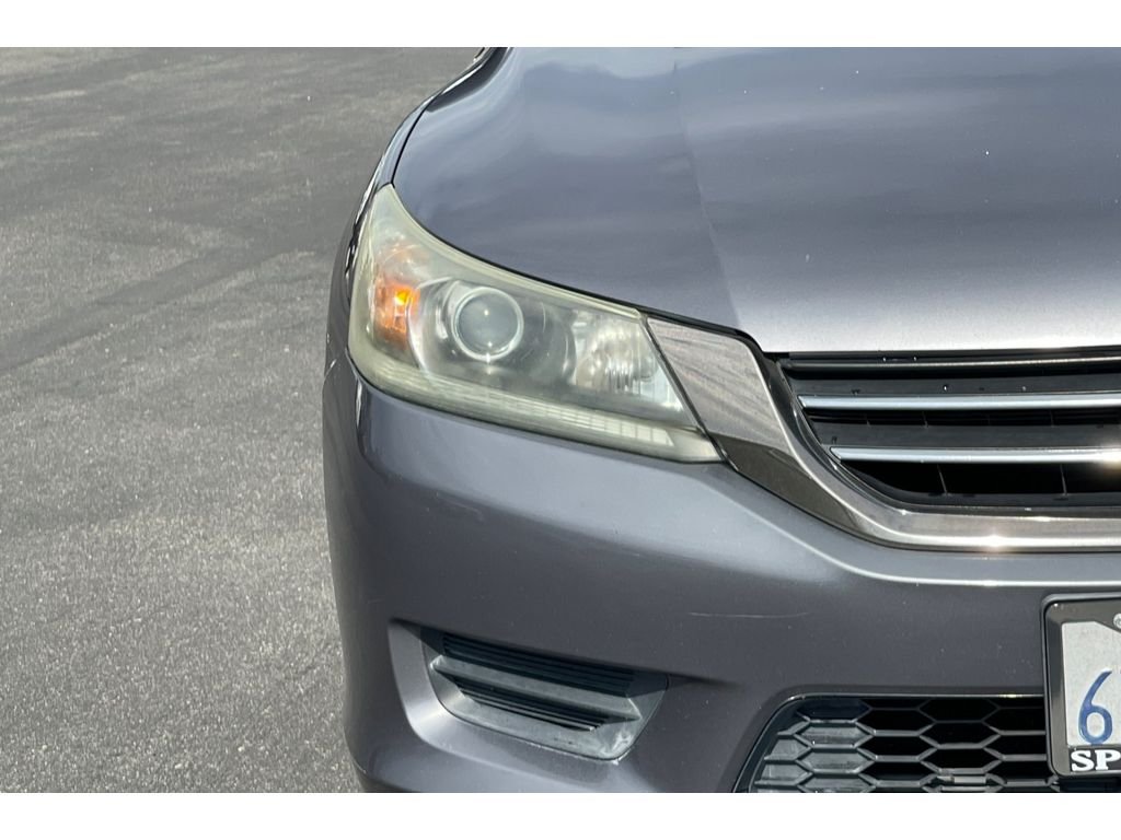 Used 2013 Modern Steel Metallic Honda LX image 18