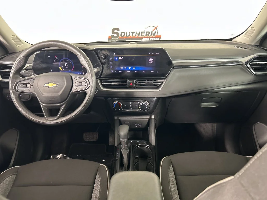 Used 2024 Black Chevrolet LT image 18