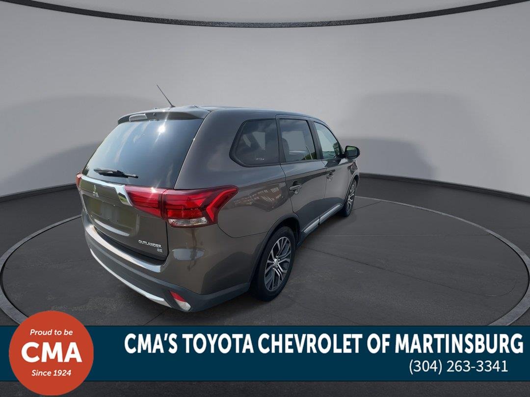 Used 2016 Quartz Brown Metallic Mitsubishi SE image 8