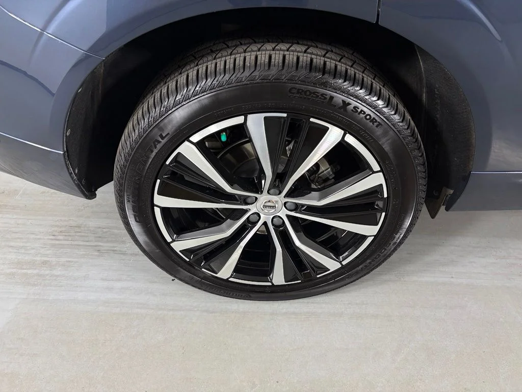 Used 2023 Denim Blue Metallic Volvo Plus image 12