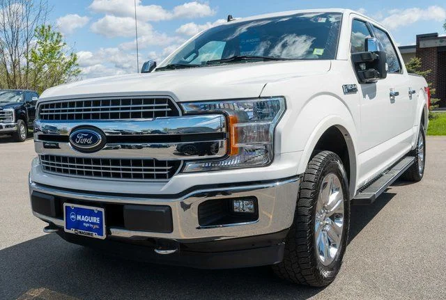 Used 2020 White Ford Lariat image 2