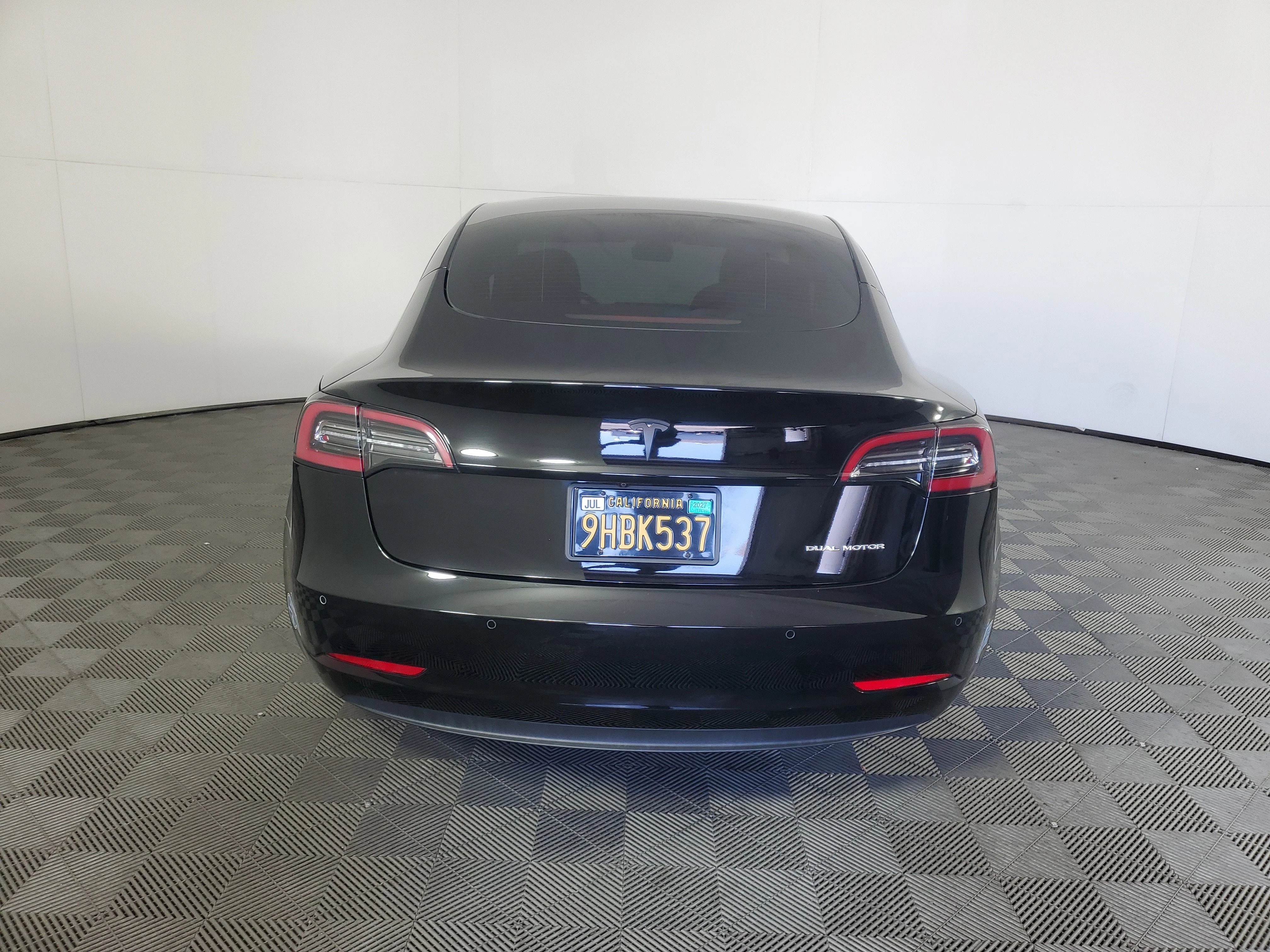 Used 2021 Solid Black Tesla Long Range image 5