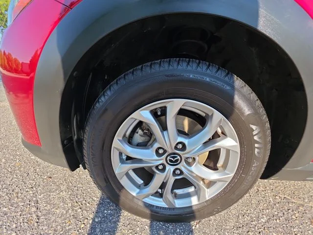 Used 2019 Red Mazda Sport image 10