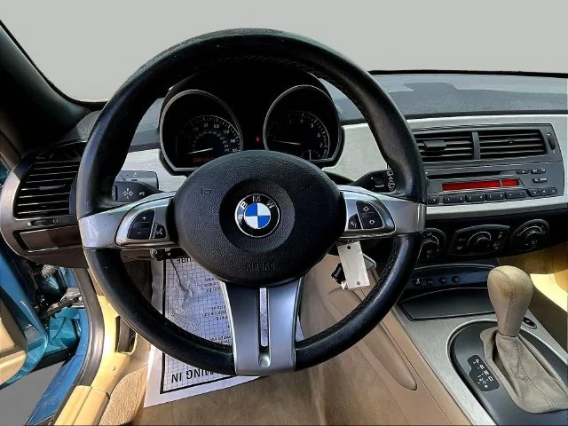 Used 2004 Blue BMW 2.5i image 11