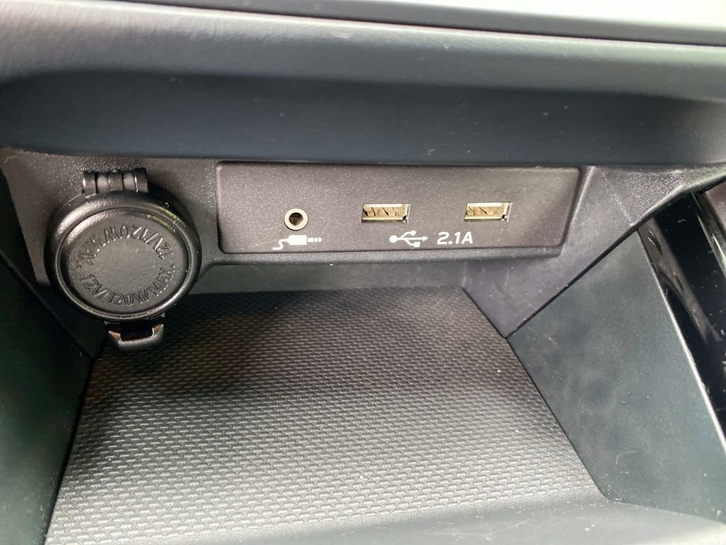 Used 2023 Silver Subaru Base image 15