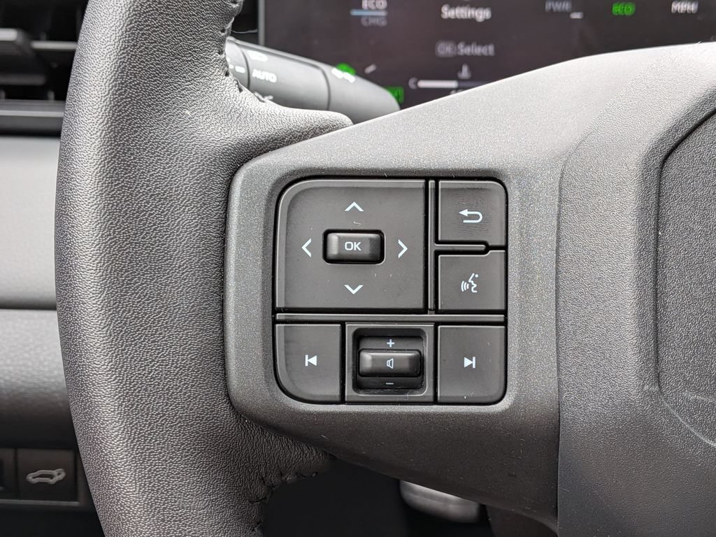 Used 2026 White Toyota XLE Premium image 26