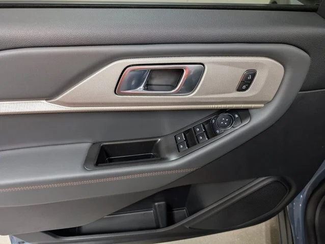 New 2026 Vapor Blue Metallic Ford Active image 40