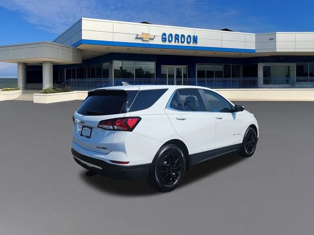 Used 2024 Summit White Chevrolet LT image 5