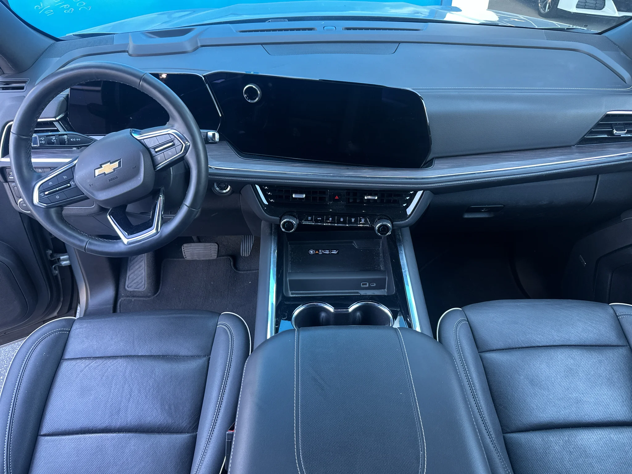 Used 2025 Black Chevrolet Premier image 7