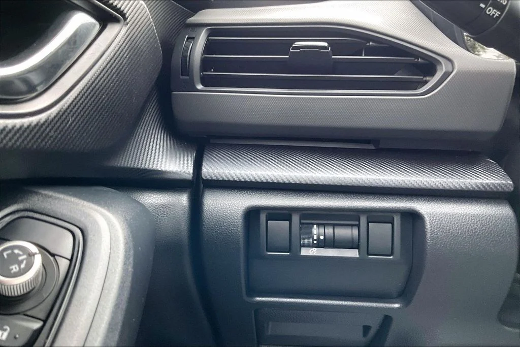 Used 2024 White Subaru Limited image 34