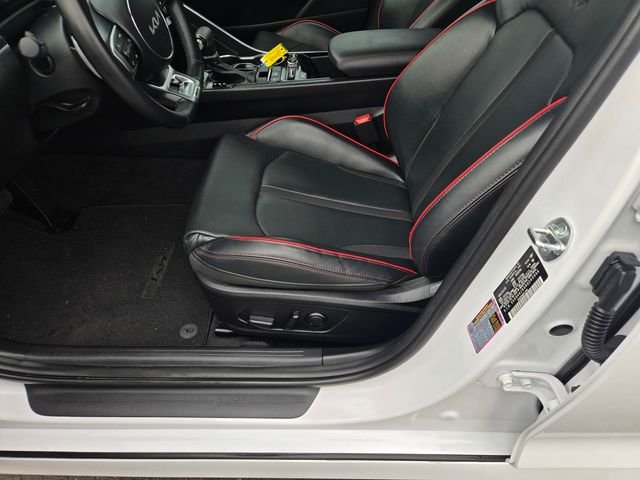 Used 2024 White Kia GT image 18