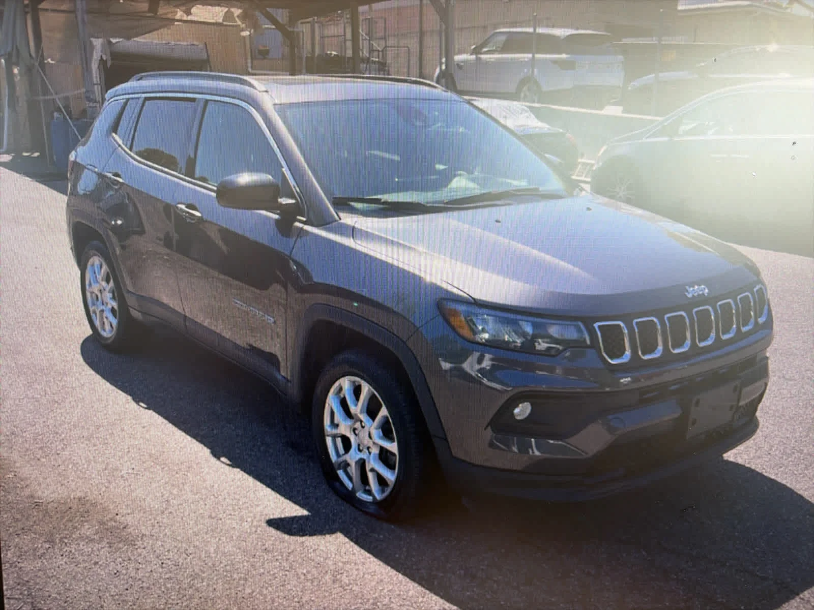 2023 Jeep Compass Latitude Lux 4X4's photo