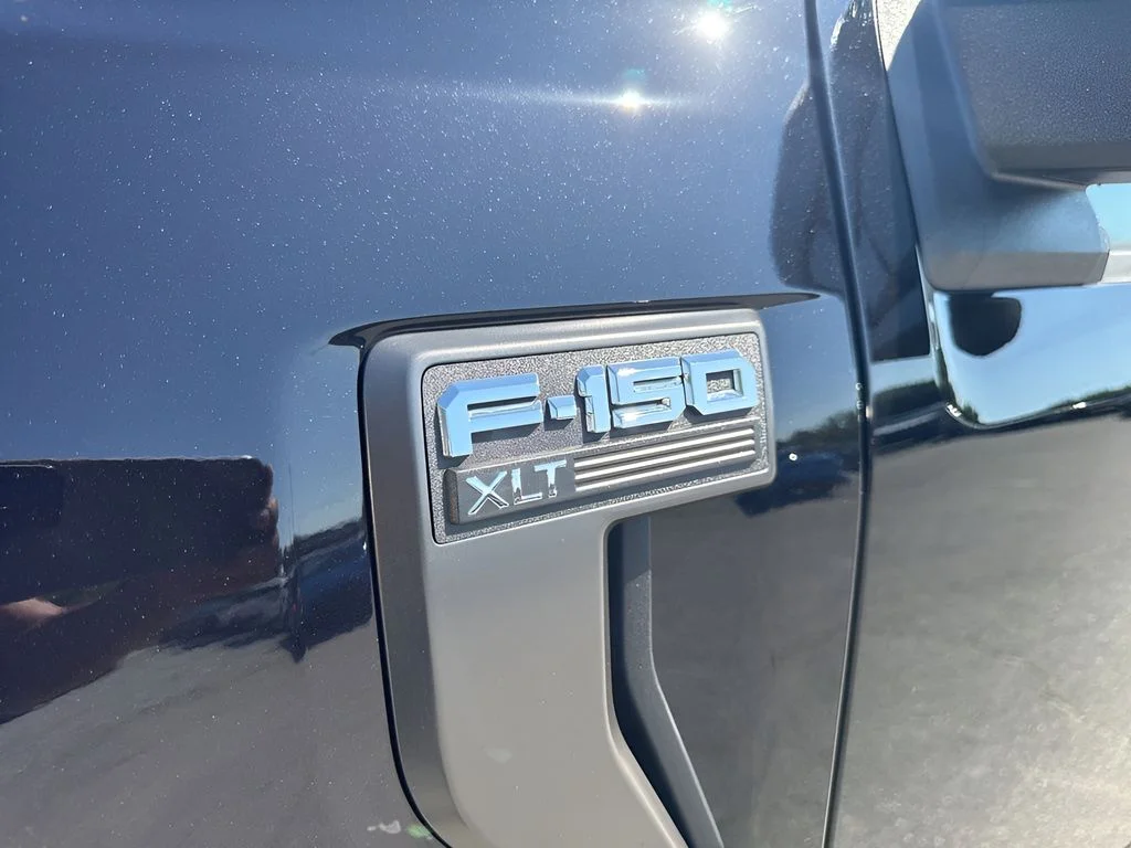 Used 2023 Black Ford XLT image 33