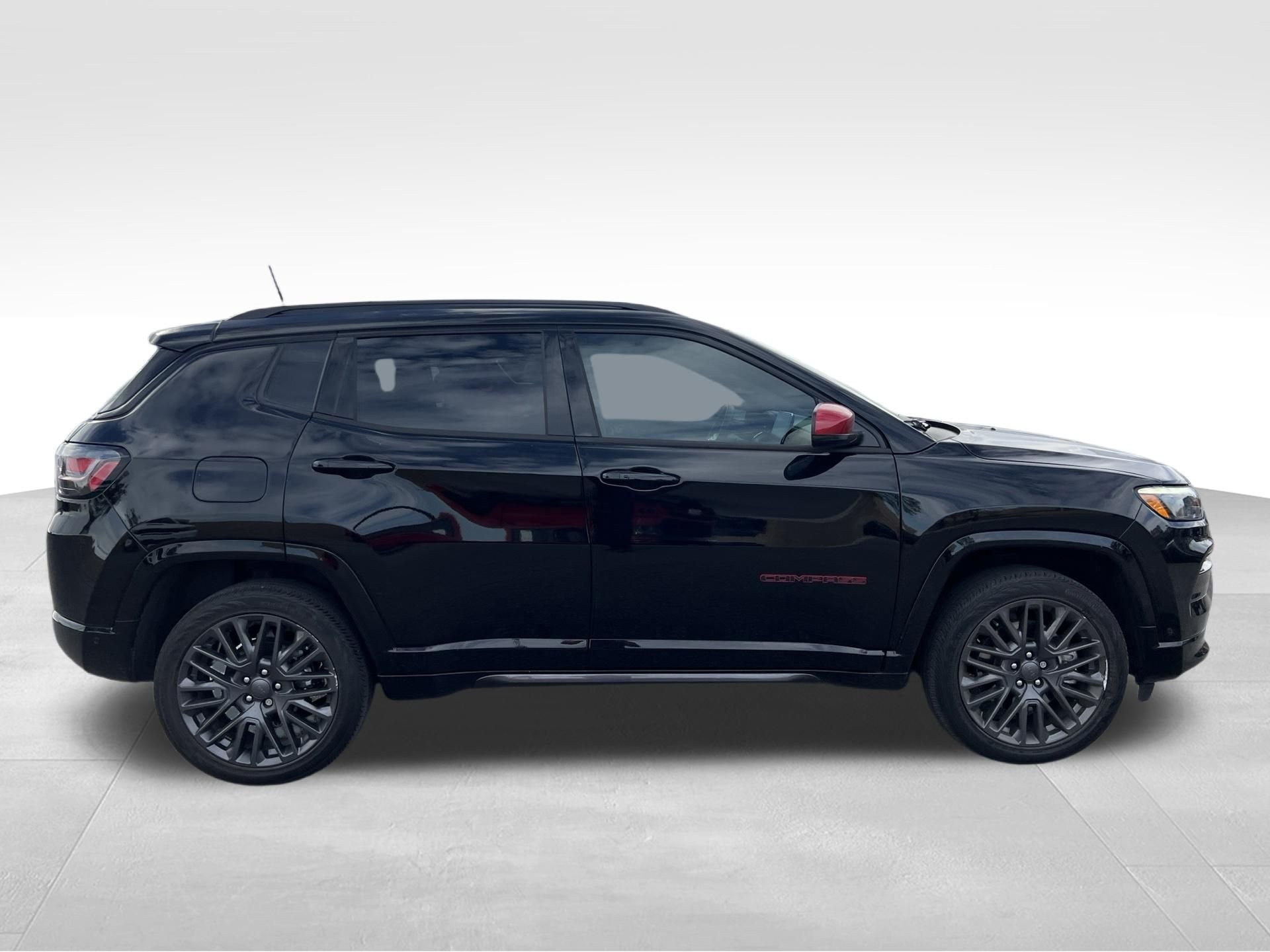 Used 2023 Black Jeep Limited image 4