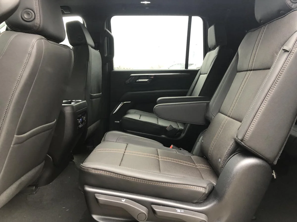New 2026 Blue Chevrolet 4WD 4dr High Country image 11