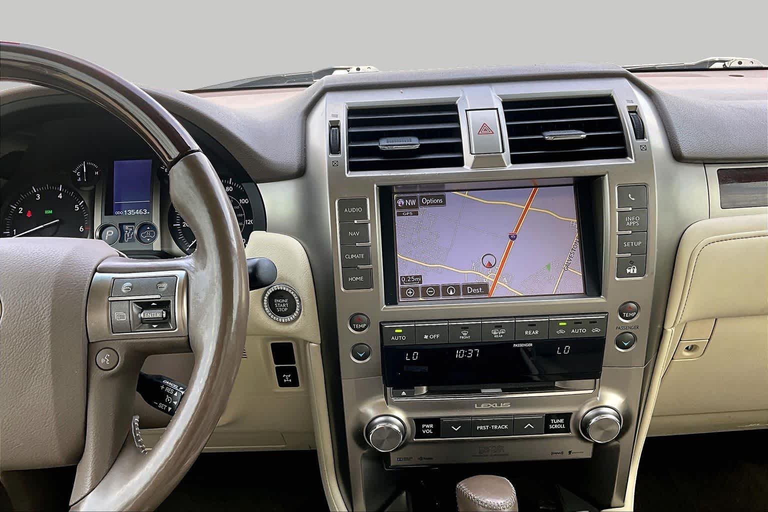Used 2018 Starfire Pearl Lexus Luxury image 7