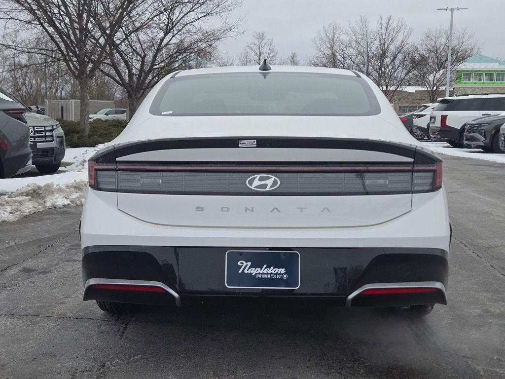 New 2026 White Hyundai SEL Sport image 13