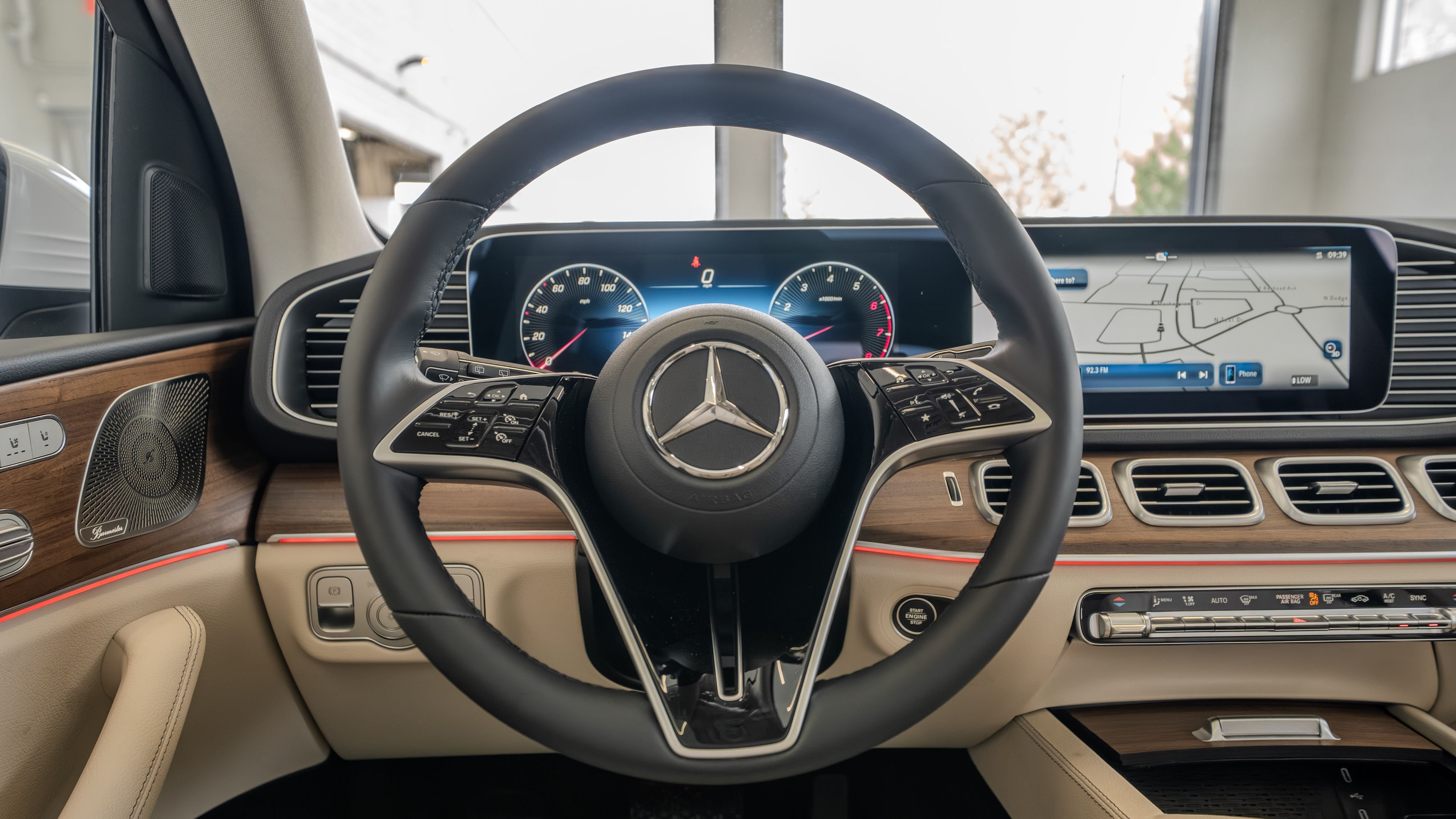 New 2026 Polar White Mercedes-Benz GLE 450 image 9