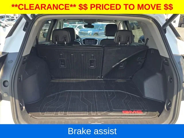 Used 2020 White GMC SLT image 31