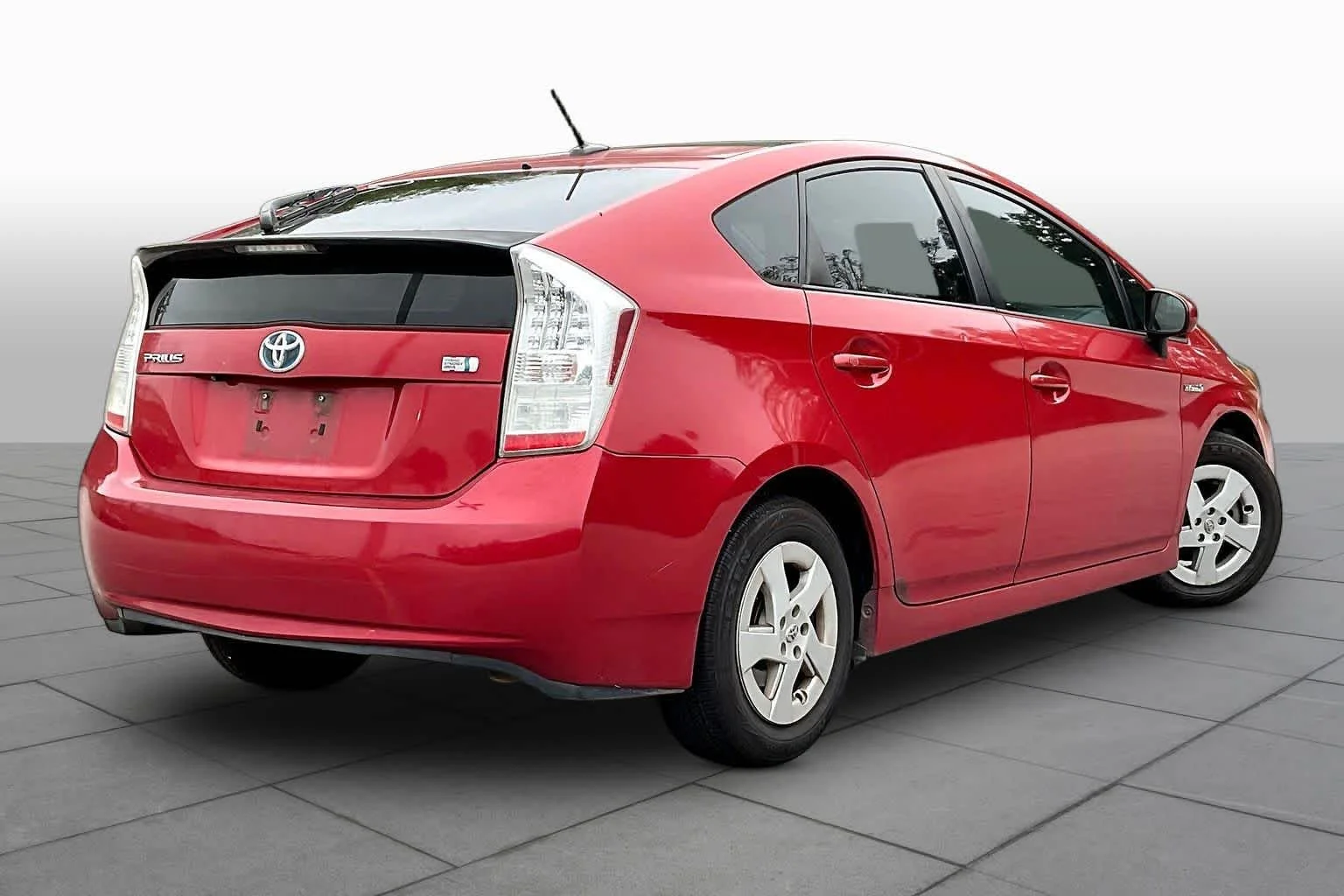 Used 2010 Barcelona Red Metallic Toyota III image 12