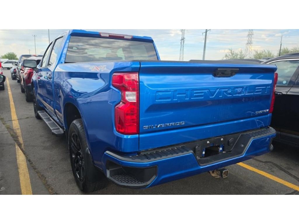 Used 2023 Blue Chevrolet Custom image 11