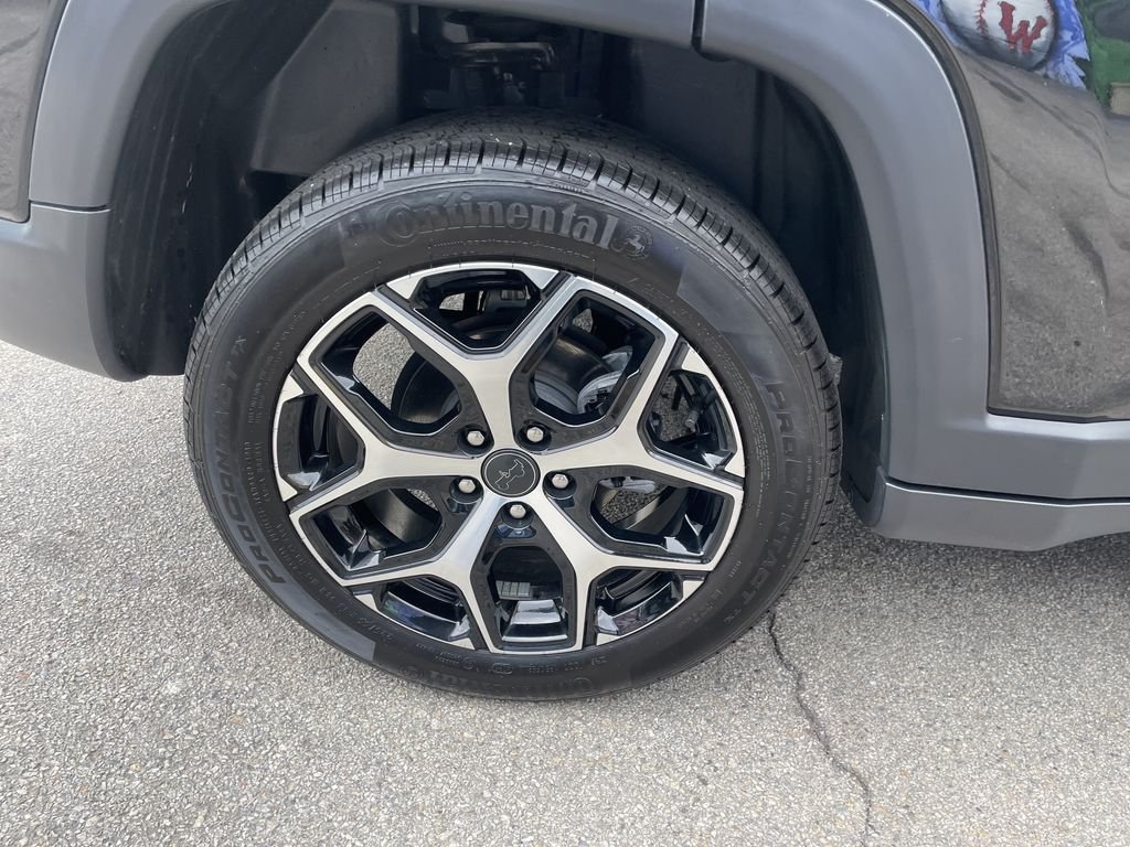 Certified Used 2026 Black Jeep Limited image 5