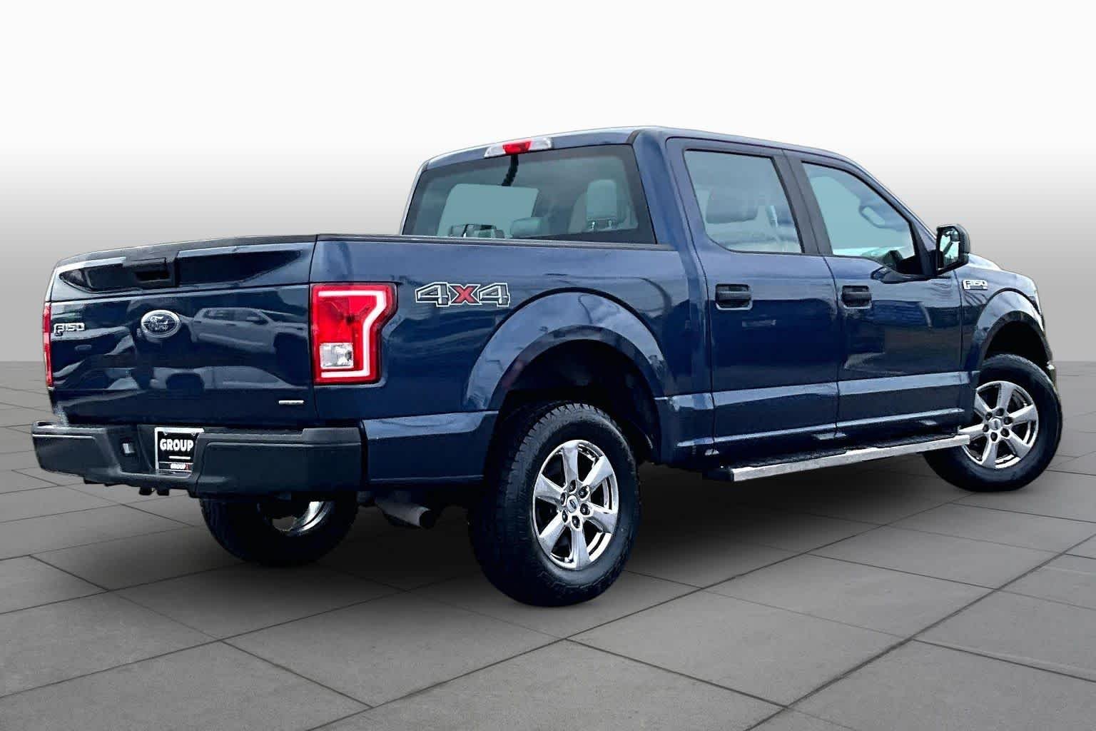 Used 2015 Blue Jeans Metallic Ford XL image 12