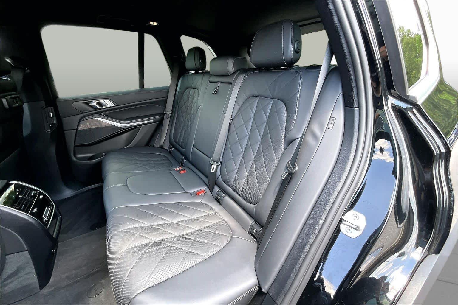 Certified Used 2023 Jet Black BMW xDrive40i image 21