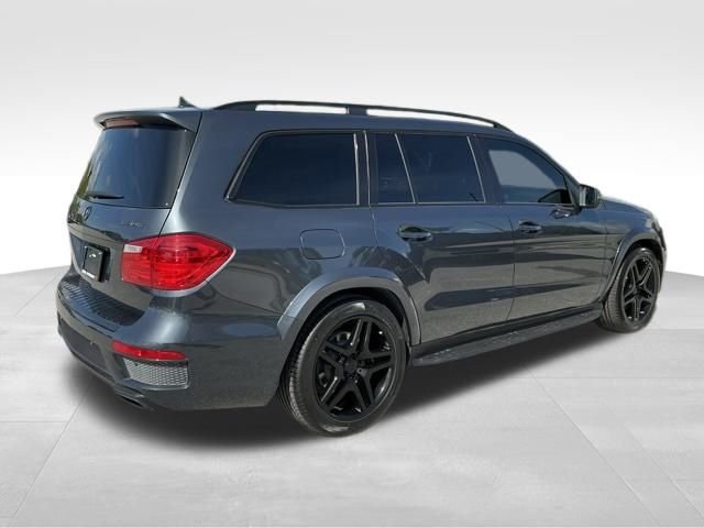 Used 2016 Gray Mercedes-Benz GL 550 image 4