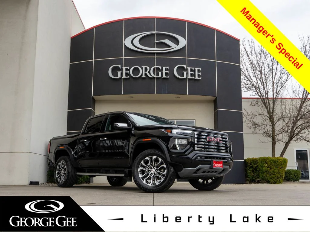 2023 GMC Canyon 4WD Denali Crew Cab Short Box's photo
