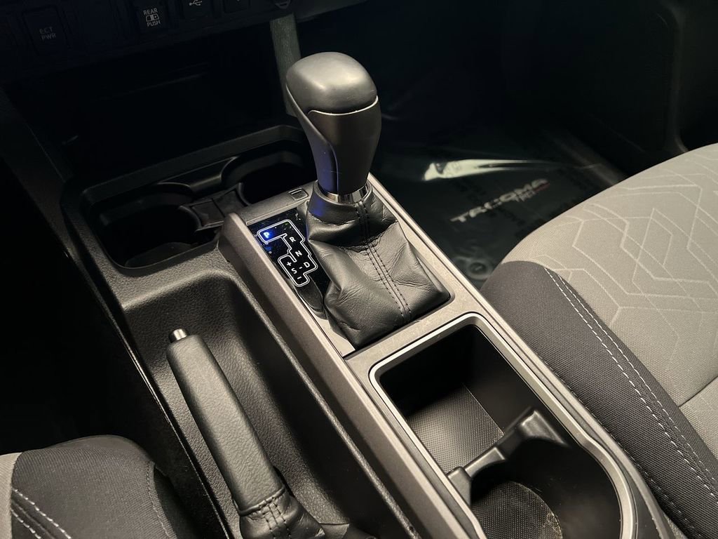 2021 Toyota Tacoma TRD Sport - Photo 19