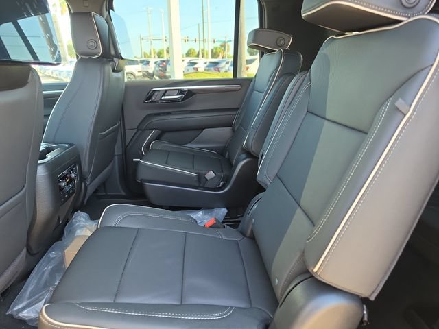 2026 Chevrolet Suburban Premier - Photo 12