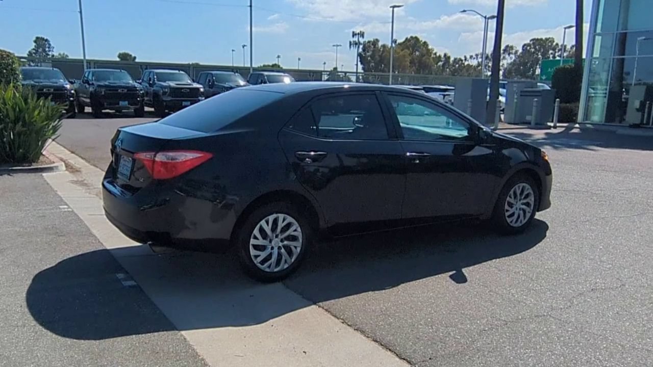 Used 2018 Black Toyota L image 8