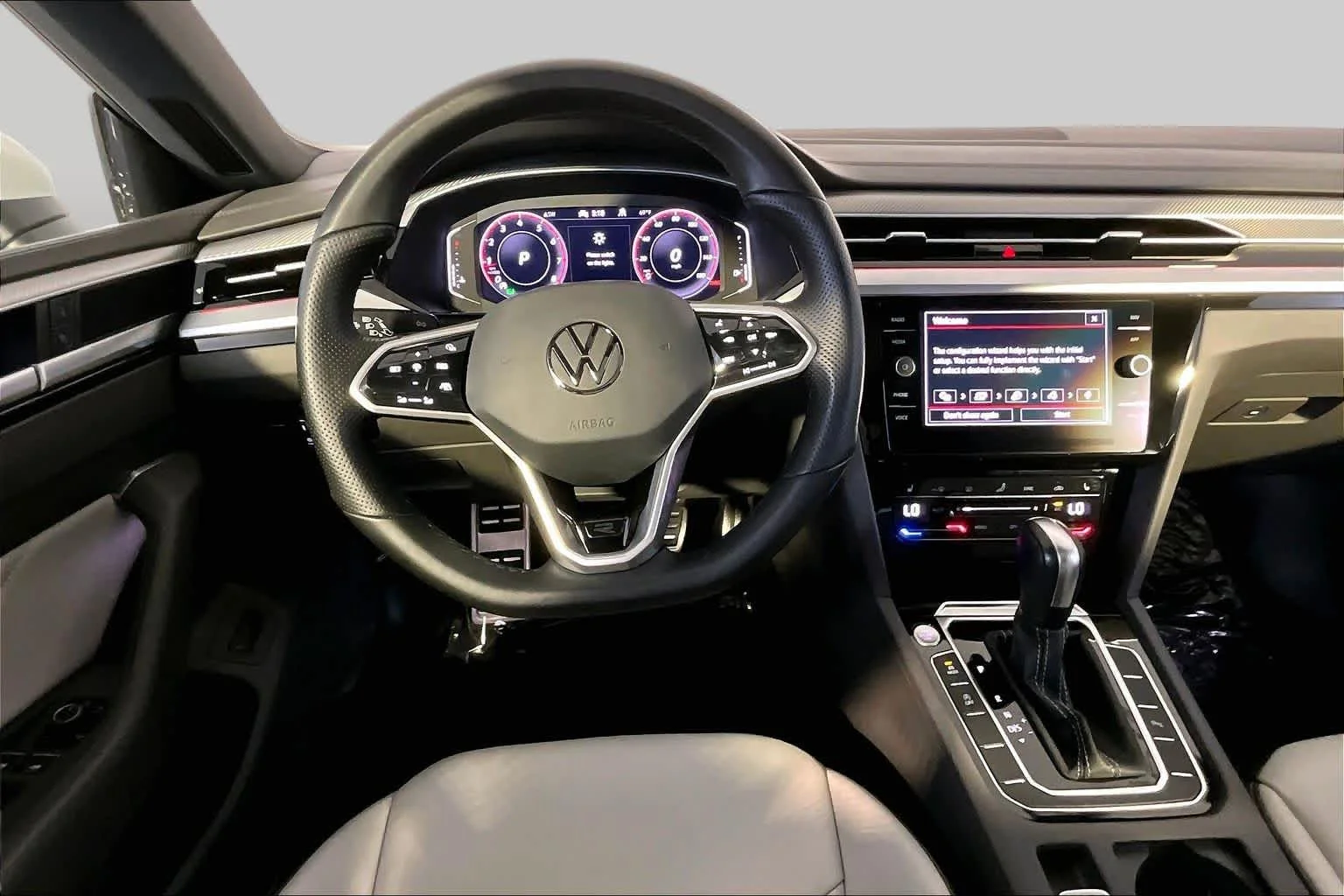 Used 2022 Oryx White Pearl Volkswagen SEL R-Line image 6