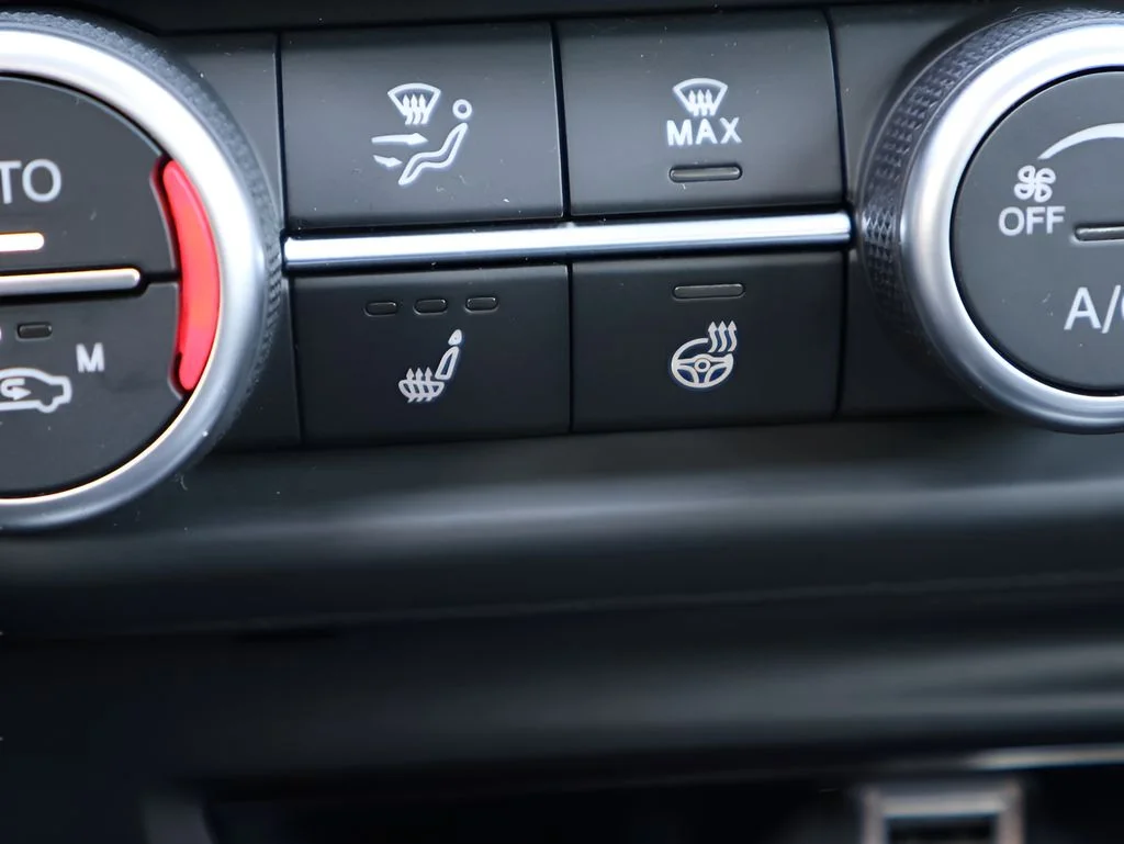 New 2026 Vulcano Black Metallic Alfa Romeo Base image 27