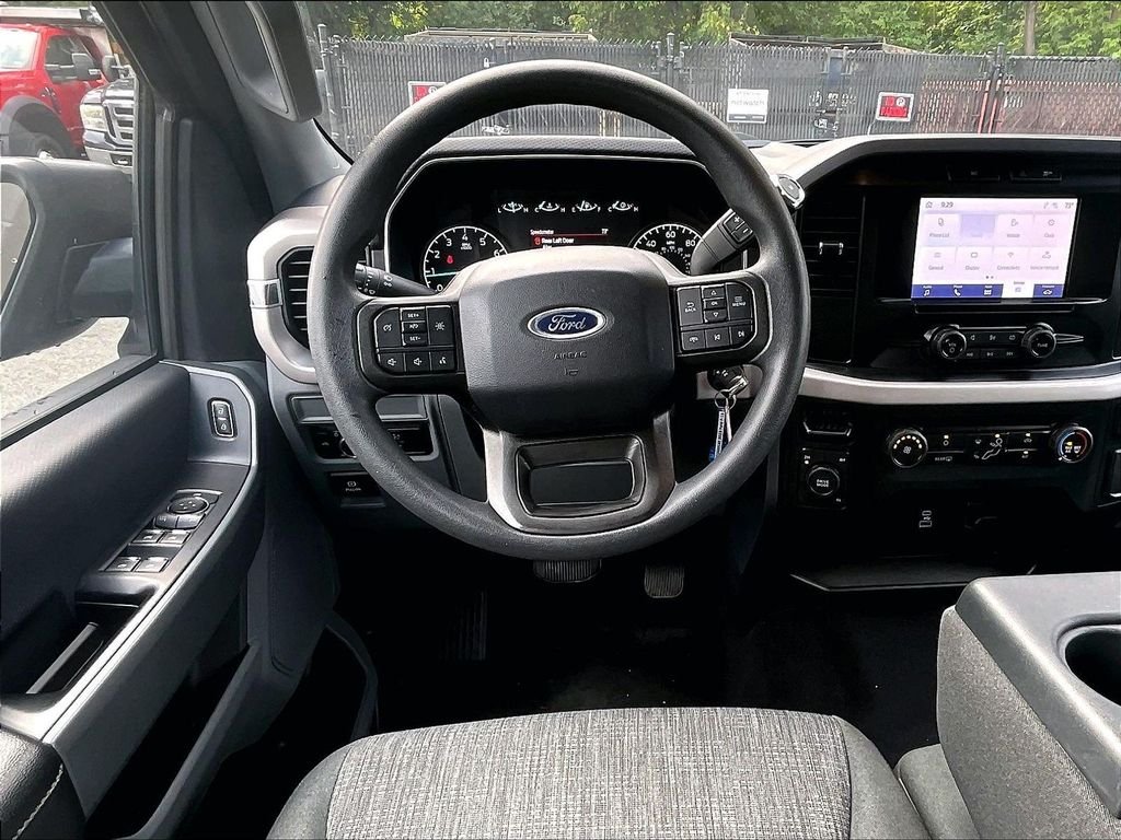 Used 2023 Gray Ford XLT image 5