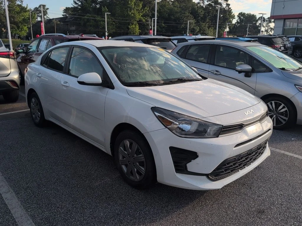2022 Kia Rio LX iVT's photo