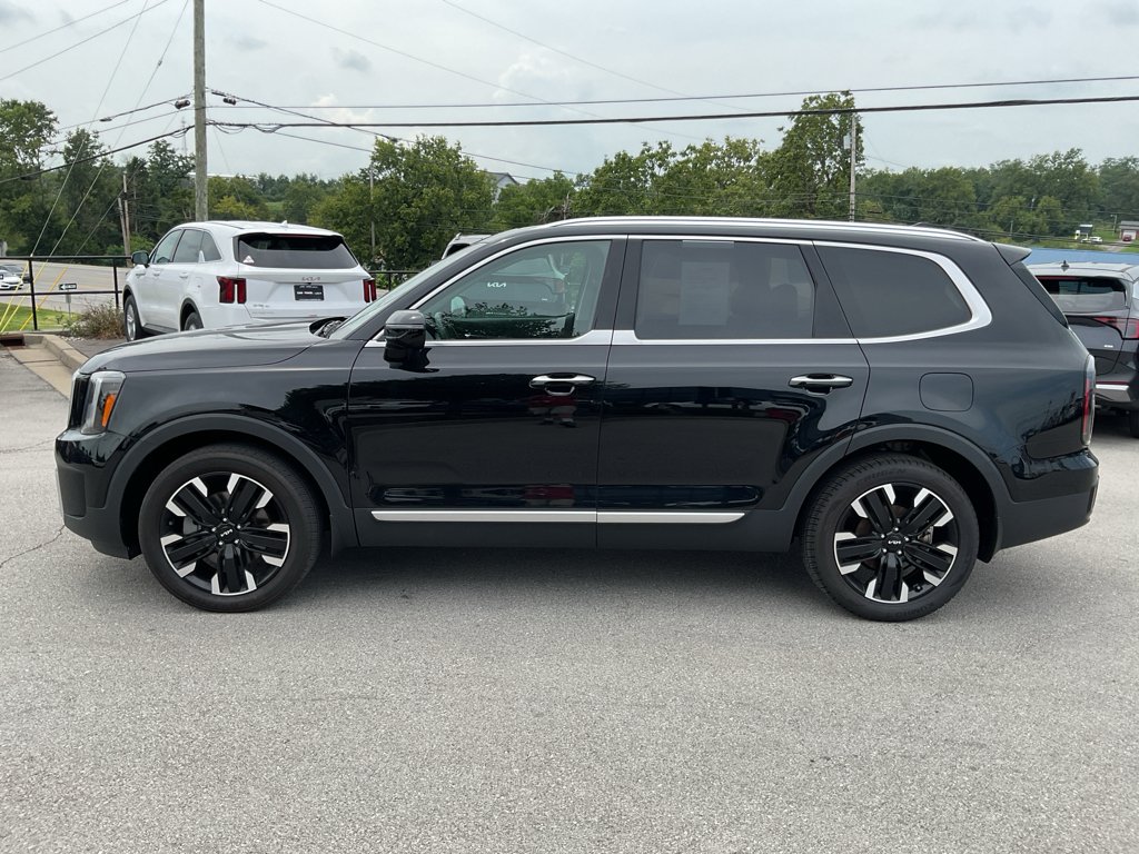 Certified Used 2024 Ebony Black Kia SX image 7