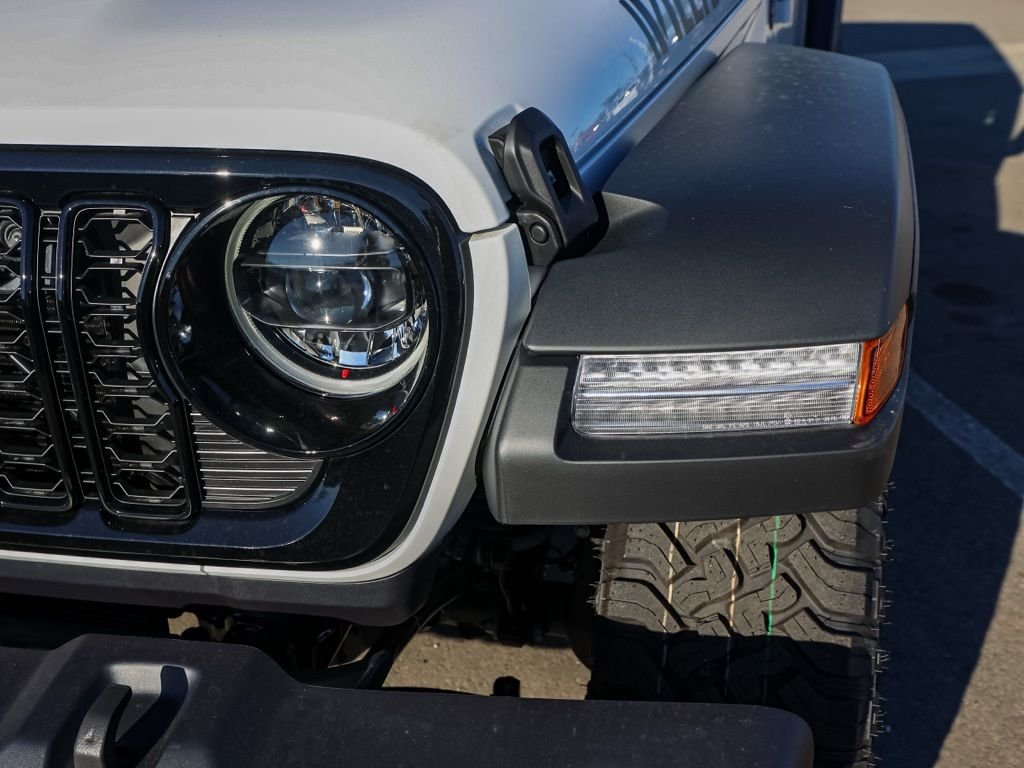 New 2026 Bright White Clear-Coat Exterior Paint Jeep Willys image 8