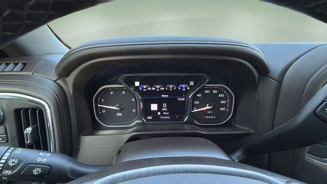 Used 2022 White GMC Denali image 16