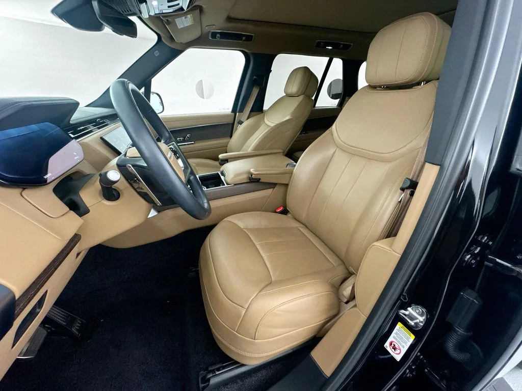 Certified Used 2025 Black Land Rover SE image 21