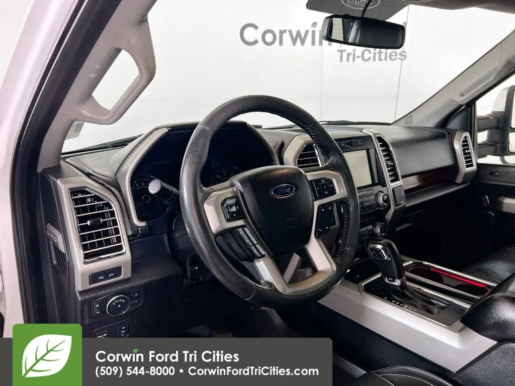 Used 2015 White Platinum Clearcoat Metallic Ford Lariat image 3
