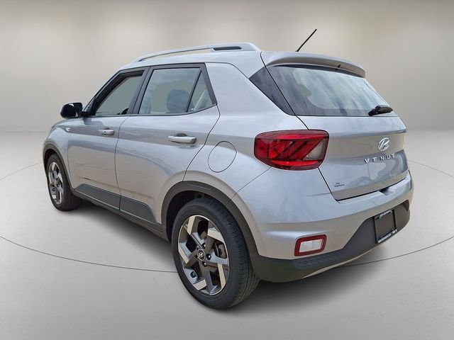 Certified Used 2025 Silver Hyundai SEL image 7