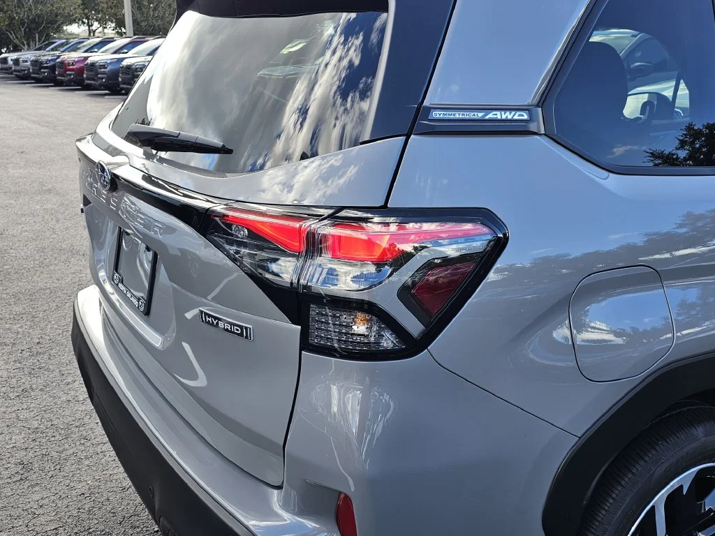 New 2026 RIVER ROCK PEARL Subaru Limited Hybrid image 7