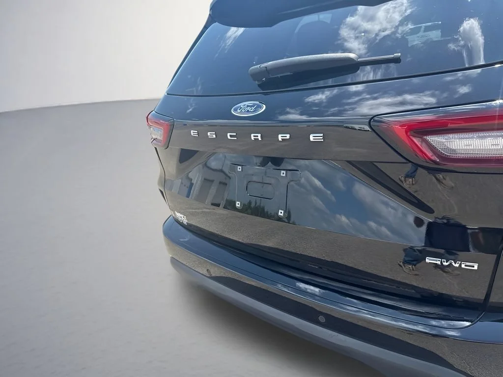 Used 2023  Ford ST-Line image 32
