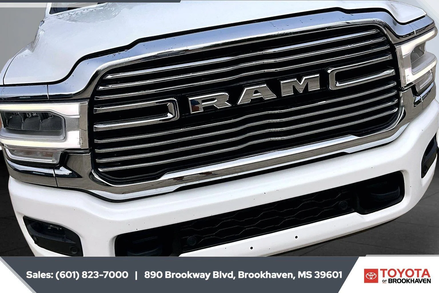 Used 2023 Bright White Clearcoat Ram Laramie image 20