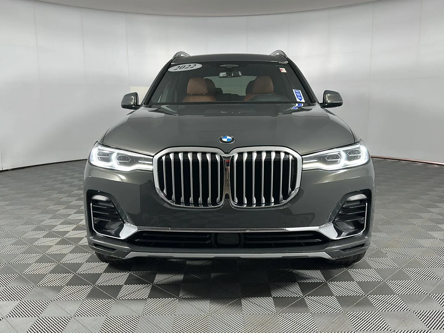 Used 2022 Dravit Grey Metallic BMW xDrive40i image 3