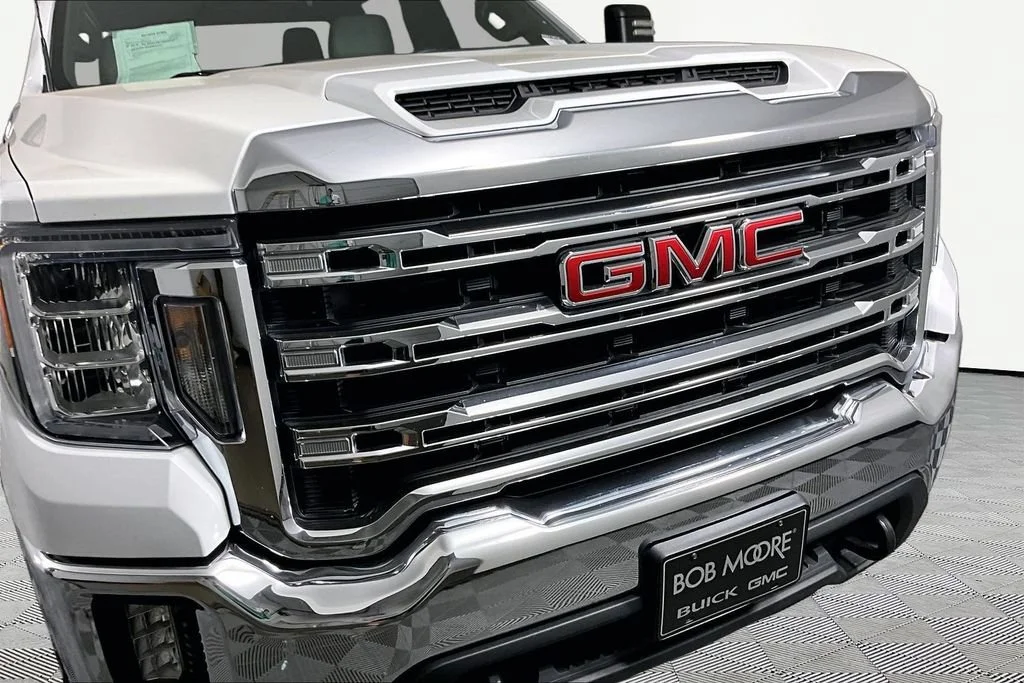 Certified Used 2022 Summit White GMC SLE image 28