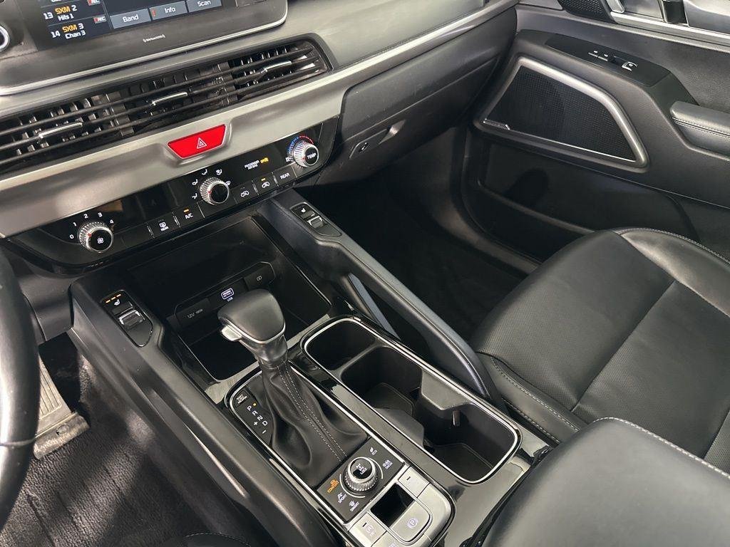 Used 2021 Ebony Black Kia S image 26