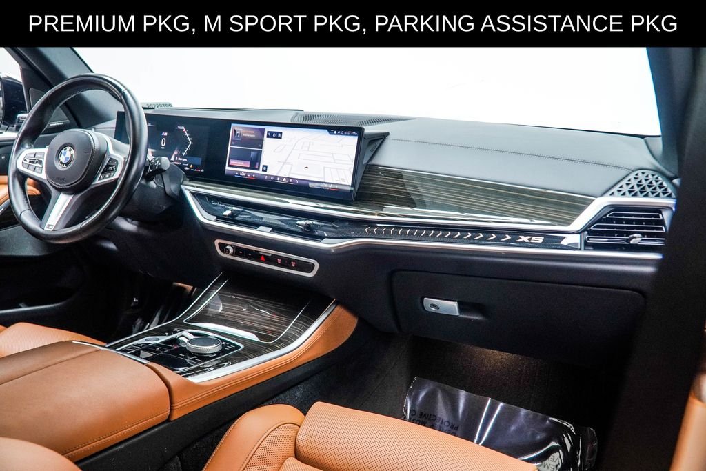Used 2024 White BMW sDrive40i image 18